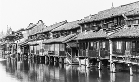 小镇建筑复古黑白背景海报素材