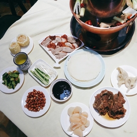 涮火锅新鲜羊肉