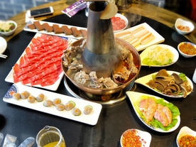 涮火锅新鲜羊肉