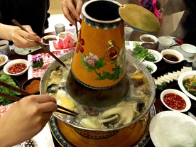 涮火锅新鲜羊肉