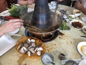 涮羊肉火锅
