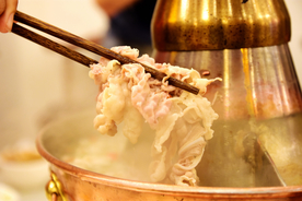 涮火锅新鲜羊肉