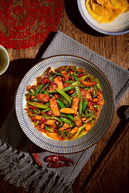 尖椒炒肉美食食材背景海报素材