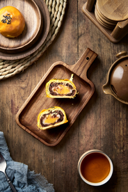 酥饼零食美食背景海报素材