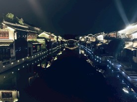 古镇河边建筑拍摄