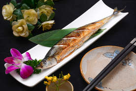 秋刀鱼美食食材背景海报素材