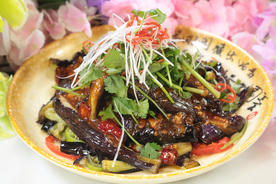 红烧茄子美食食材背景海报素材