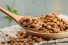 蟹黄蚕豆零食背景海报素材