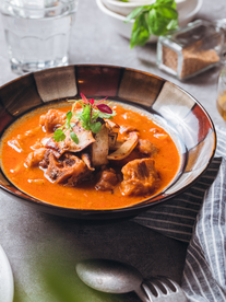 番茄牛腩美食食材背景海报素材