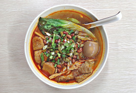 特色小食螺蛳粉