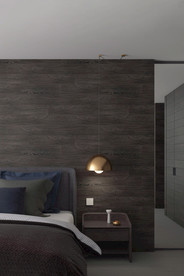 深色木纹卧室背景墙