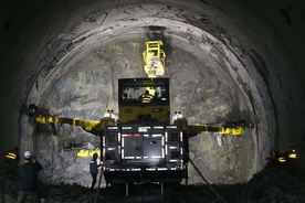 八达岭隧道挖掘