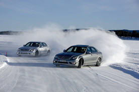 奔驰C63 冰雪漂移