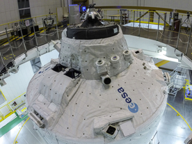 航天器 载人火箭