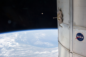 航天器 载人火箭