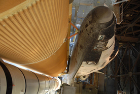 航天器 载人火箭