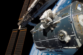 航天器 载人火箭