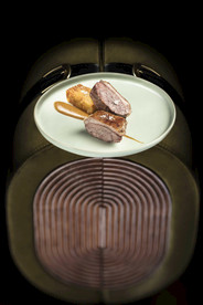 精致的西餐牛肉图片