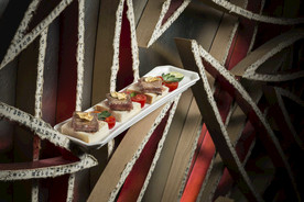 精致的西餐牛肉图片