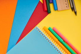 教育 绘画 鲜明背景