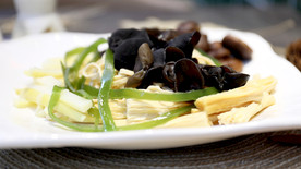 素拌木耳豆皮海带香菇