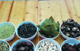 茴香  香叶  小木耳 三奈