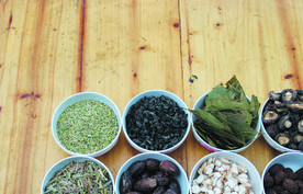 茴香   香叶   木耳