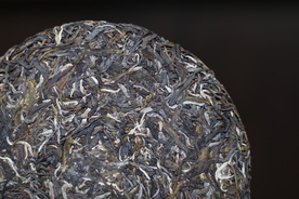普洱茶茶饼生茶
