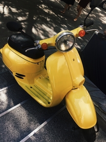助力车