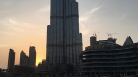 高清航拍傍晚城市大厦视频