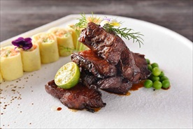 上海熏鱼配蛋卷