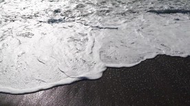 高清海浪冲击海滩美景