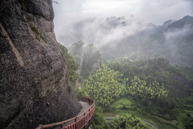 山坡走道