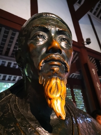 杜甫铜像