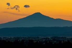 山