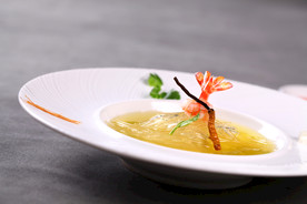 鲜虾虫草烩鱼翅