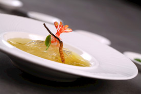 鲜虾虫草烩鱼翅