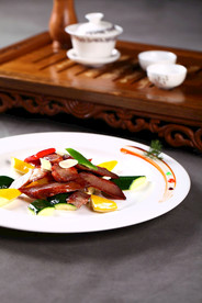 野山菌炒猪爽肉