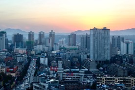 雨后城市