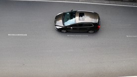 车