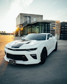 跑车轿车街头背景素材