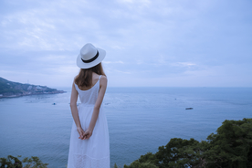 女孩背影