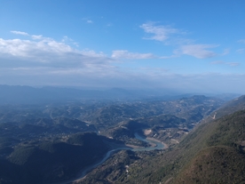 航拍大山河流湿地