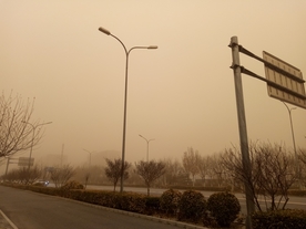 北方沙尘暴雾霾糟糕天气