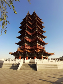 复古建筑高塔全景