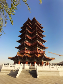 复古建筑高塔全景