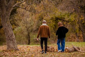 游玩公园的好朋友