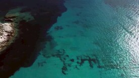 短视频素材航拍海滩海岛蔚蓝海水