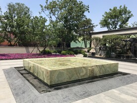 北京世贸西山龙胤