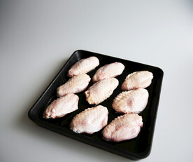 生鸡翅